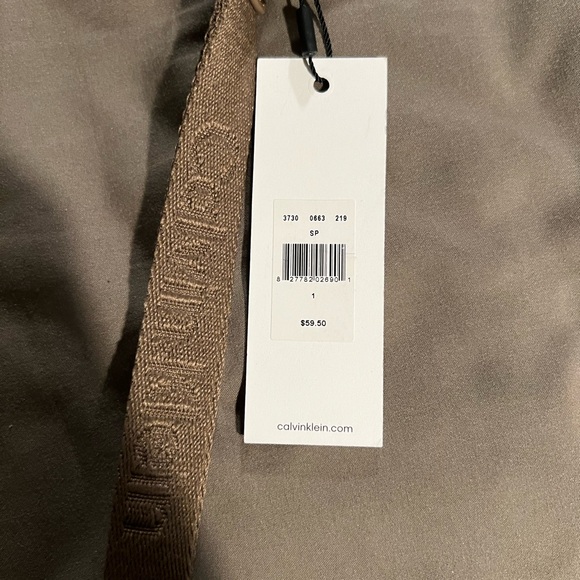 NWT Calvin Klein zip wallet - Picture 3 of 5